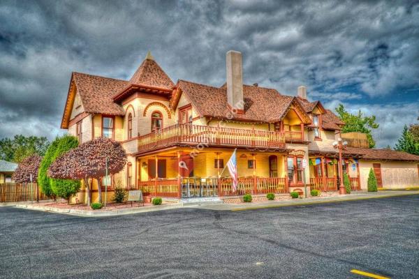 Yak and Yeti Restaurant and Brewpub