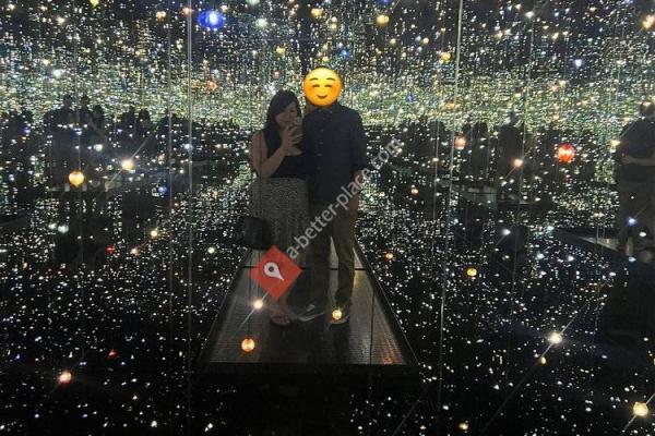 Yayoi Kusama's Infinity Mirrored Room