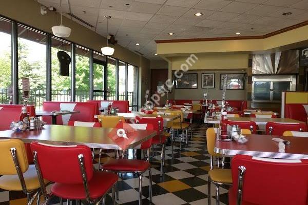 Ze's Diner Woodbury