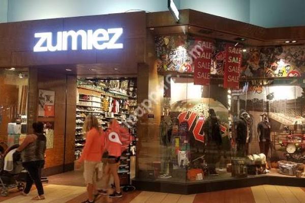 Zumiez